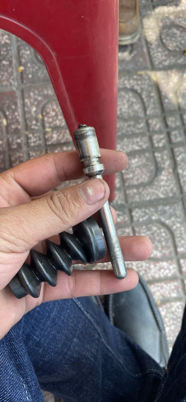 Sửa Xe Tải Chết Heo COL Quận 2 | Cứu Hộ Nhanh 24/7